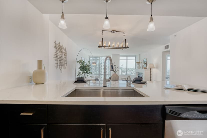 Property photo for 819 Virginia Street #2901, Seattle photo 15
