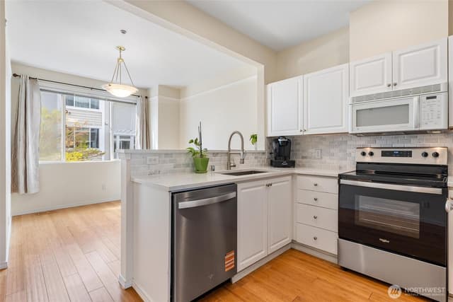 Property photo for 11856 NE 162nd Lane #9-4, Bothell photo 4