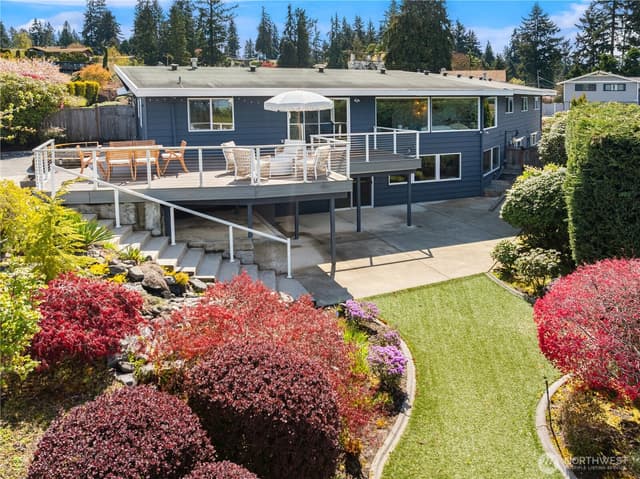 Property photo for 806 S 295th Place, Federal Way photo 2