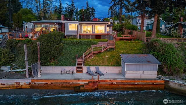Property photo for 19312 Soundview Drive NW, Stanwood photo 4