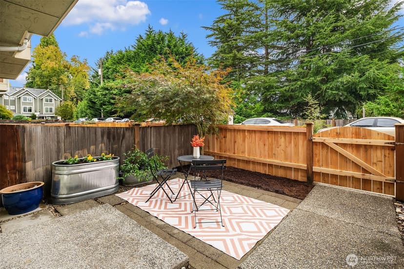 Property photo for 12317 10th Place NE #B, Seattle photo 3