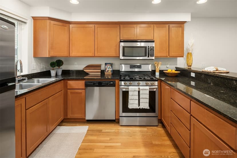 Property photo for 12317 10th Place NE #B, Seattle photo 5