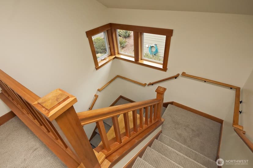 Property photo for 1021 Highview Street, Langley photo 28