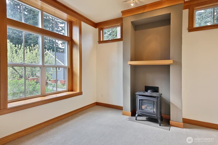 Property photo for 1021 Highview Street, Langley photo 19