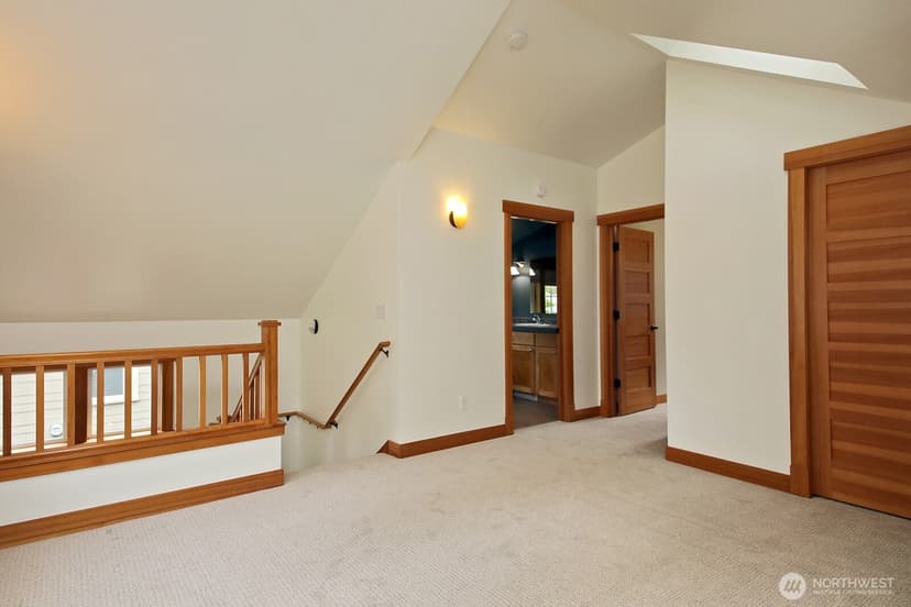 Property photo for 1021 Highview Street, Langley photo 29