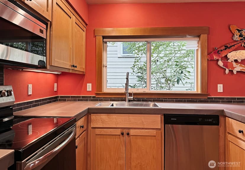 Property photo for 1021 Highview Street, Langley photo 23