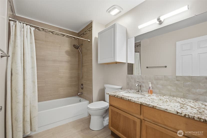 Property photo for 22211 Cliff Avenue S #104, Des Moines photo 23