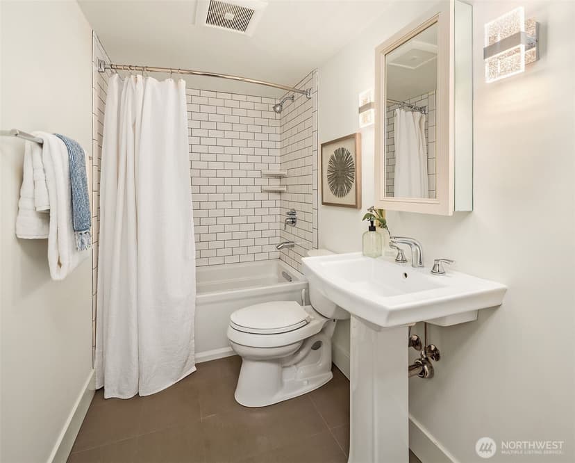 Property photo for 8530 54th Avenue NE, Seattle photo 34