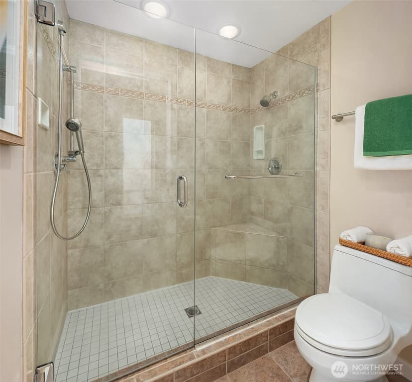 Property photo for 8530 54th Avenue NE, Seattle photo 21