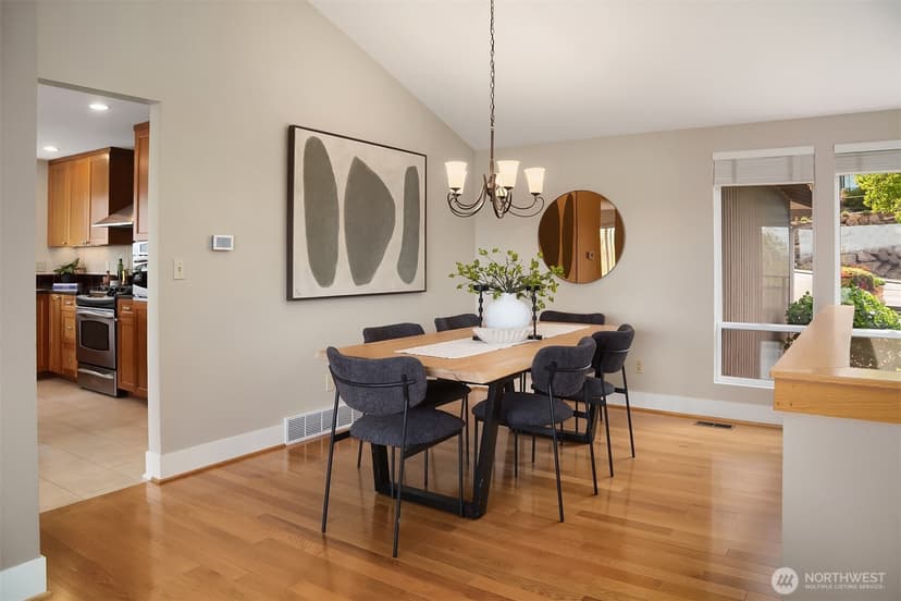 Property photo for 8530 54th Avenue NE, Seattle photo 10