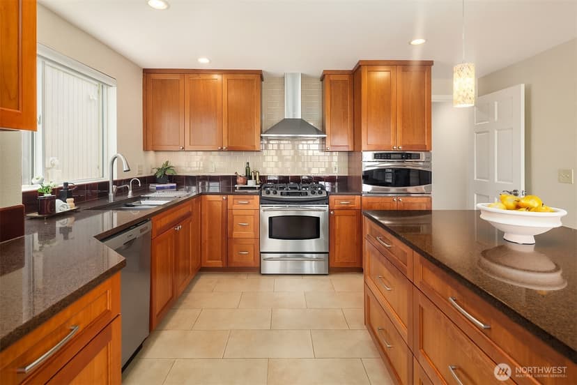 Property photo for 8530 54th Avenue NE, Seattle photo 12