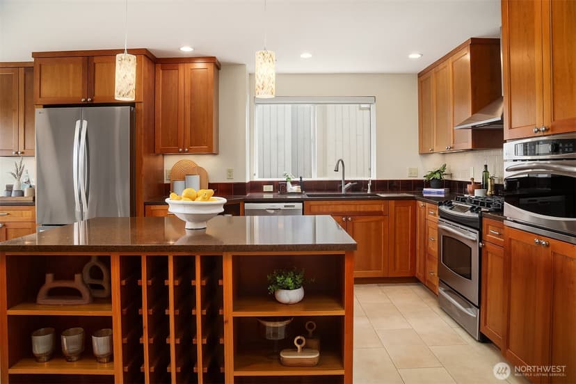 Property photo for 8530 54th Avenue NE, Seattle photo 14