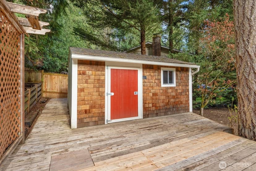 Property photo for 16220 197th Avenue NE, Woodinville photo 30