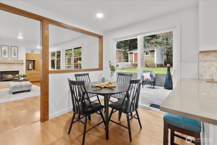 Property photo for 16220 197th Avenue NE, Woodinville photo 11