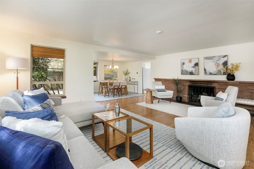 Property photo for 116 NW 130th Street, Seattle photo 2