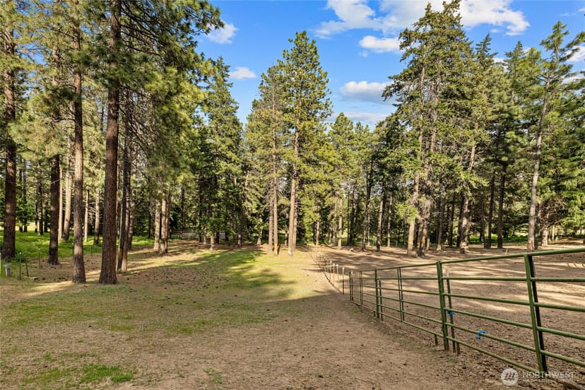Property photo for 1101 Emerick Road, Cle Elum photo 13