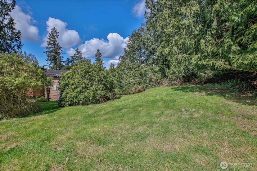 Property photo for 3239 Mardell Drive, Langley photo 28