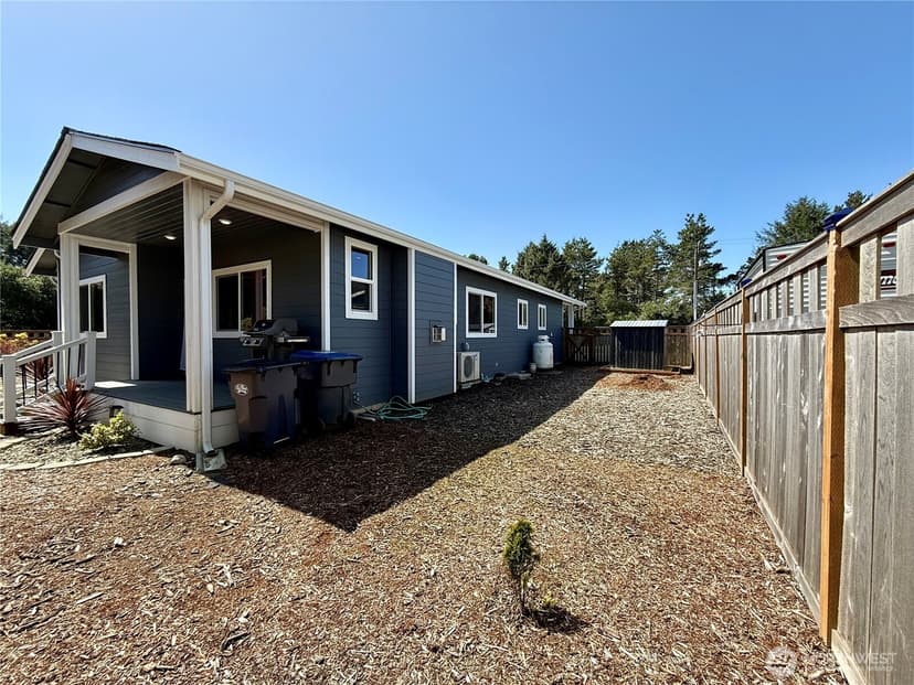 Property photo for 200 Ocean Shores Blvd Boulevard NW, Ocean Shores photo 11