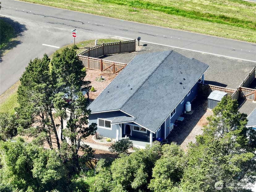 Property photo for 200 Ocean Shores Blvd Boulevard NW, Ocean Shores photo 8