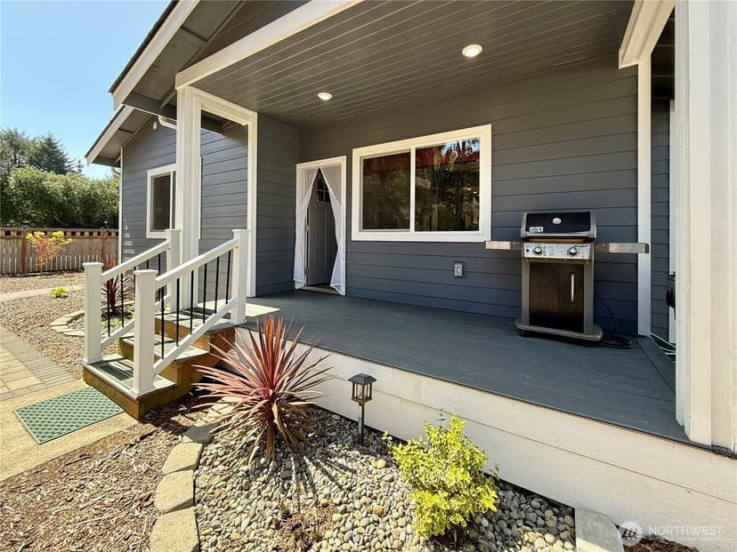 Property photo for 200 Ocean Shores Blvd Boulevard NW, Ocean Shores photo 12