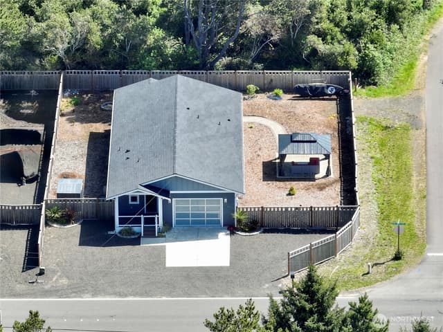 Property photo for 200 Ocean Shores Blvd Boulevard NW, Ocean Shores photo 3