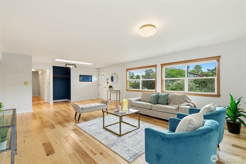 Property photo for 6311 18th Avenue SW, Seattle photo 6