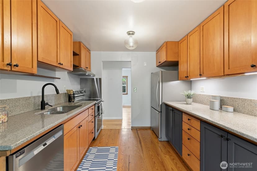 Property photo for 6311 18th Avenue SW, Seattle photo 16