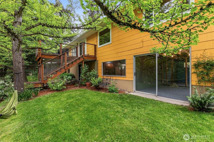 Property photo for 6311 18th Avenue SW, Seattle photo 30