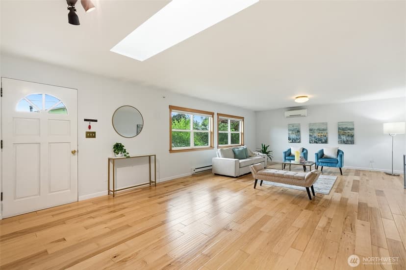 Property photo for 6311 18th Avenue SW, Seattle photo 4