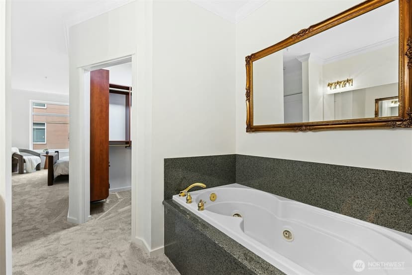 Property photo for 1900 Alaskan Way #216, Seattle photo 22
