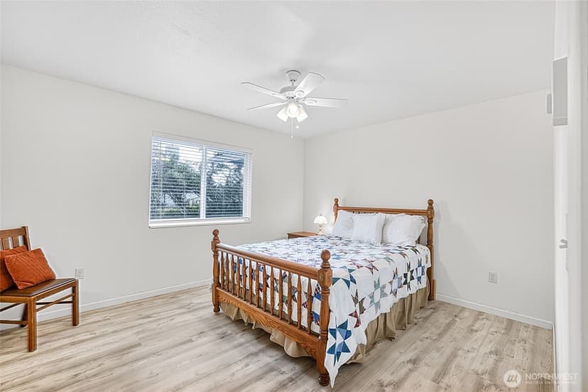 Property photo for 376 Sand Dune Avenue SW, Ocean Shores photo 18