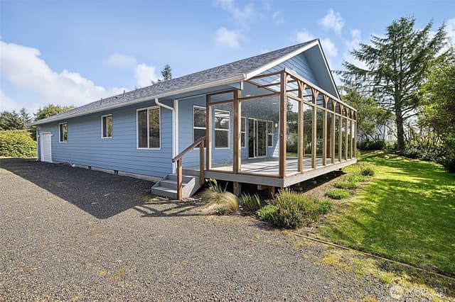 Property photo for 376 Sand Dune Avenue SW, Ocean Shores photo 3