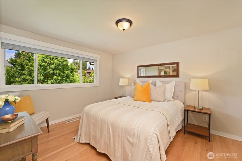 Property photo for 705 S 209th Street, Des Moines photo 18
