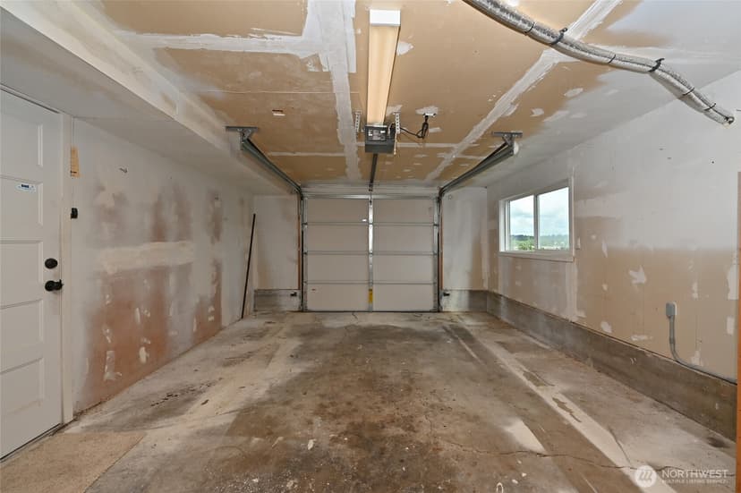 Property photo for 705 S 209th Street, Des Moines photo 36