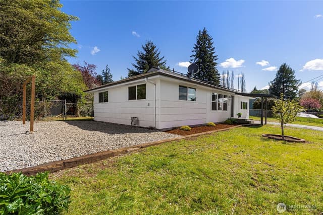 Property photo for 3518 Petersville Road NE, Bremerton photo 4