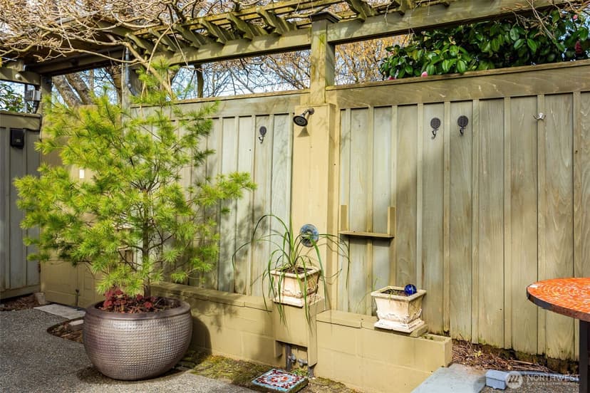 Property photo for 803 W Armour Street, Seattle photo 37