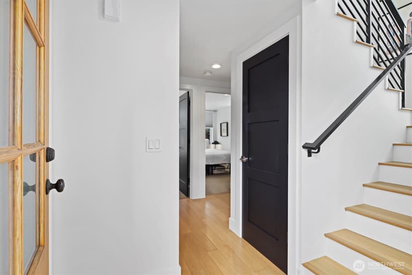 Property photo for 10055 8th Avenue NW #B, Seattle photo 8