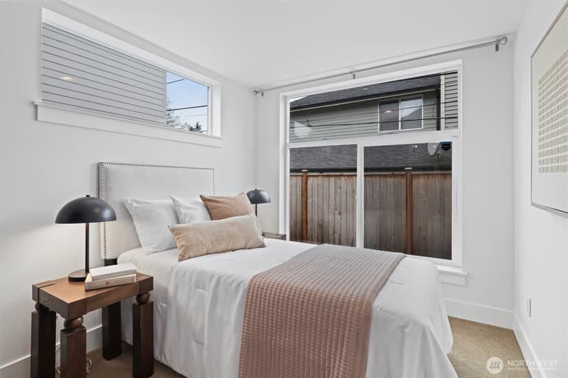 Property photo for 10055 8th Avenue NW #B, Seattle photo 9