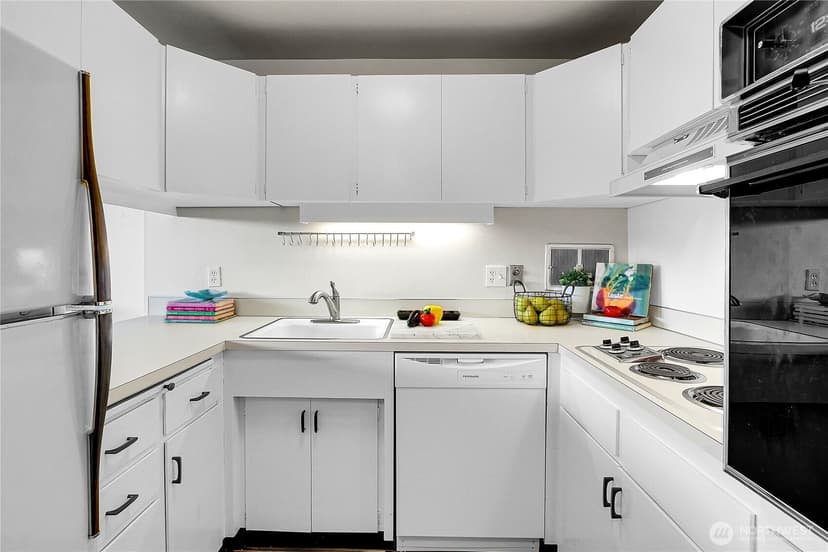 Property photo for 2040 43rd Avenue E #215, Seattle photo 11
