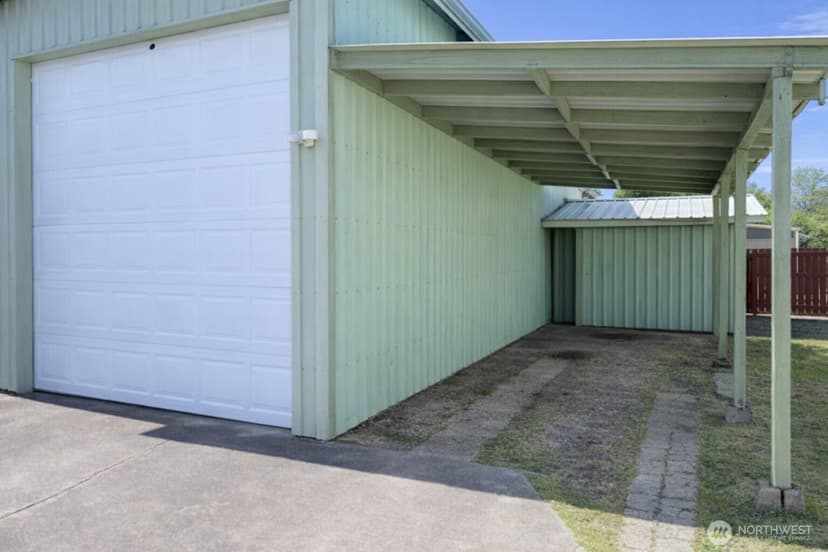 Property photo for 759 Park Avenue NE, Ocean Shores photo 23