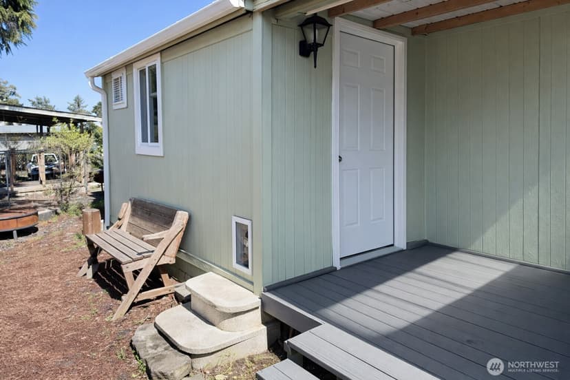 Property photo for 759 Park Avenue NE, Ocean Shores photo 18
