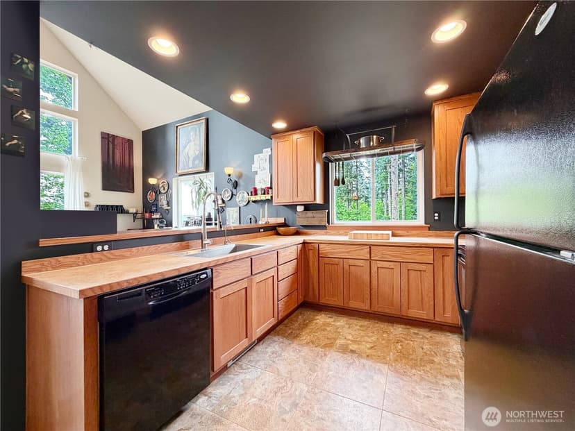 Property photo for 97 B Port Gardner Drive, Hat Island photo 15