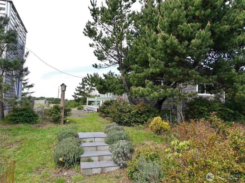 Property photo for 1056 1057 Greenview Avenue SW, Ocean Shores photo 15