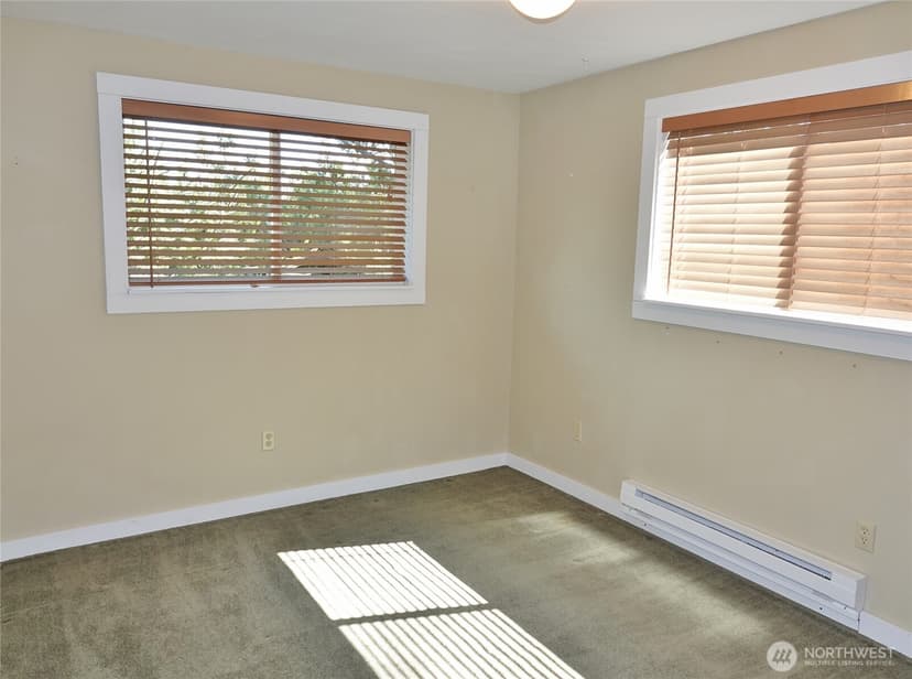 Property photo for 1056 1057 Greenview Avenue SW, Ocean Shores photo 38