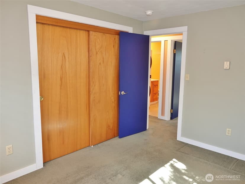 Property photo for 1056 1057 Greenview Avenue SW, Ocean Shores photo 37