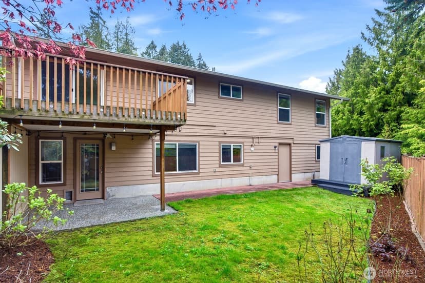 Property photo for 20210 107th Avenue NE, Bothell photo 3