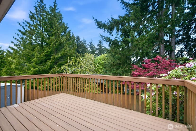 Property photo for 20210 107th Avenue NE, Bothell photo 4