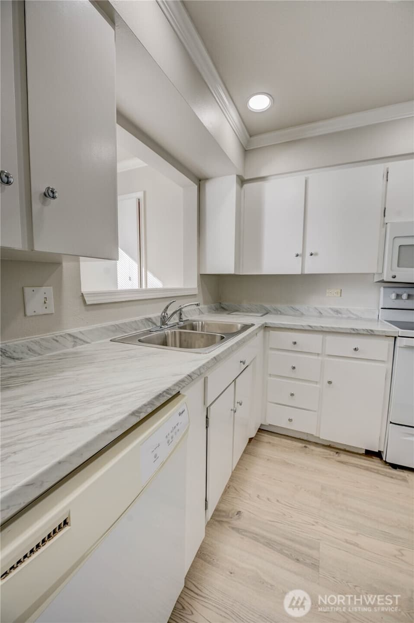 Property photo for 440 St Helens Avenue #209, Tacoma photo 7