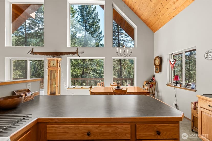 Property photo for 11090 Eagle Creek Road, Leavenworth photo 8