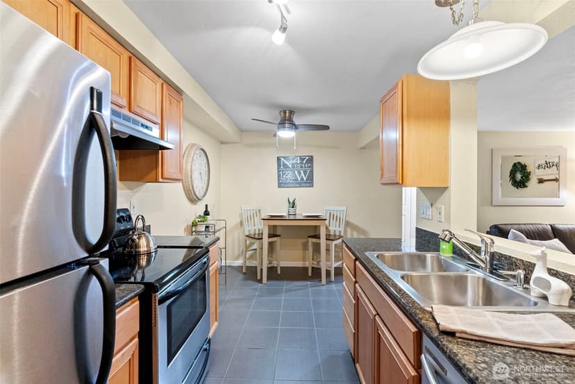 Property photo for 1919 S I Street #2, Tacoma photo 4